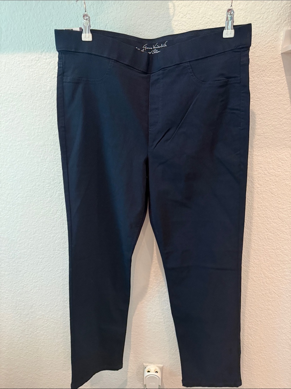 Gloria Vanderbilt Dark Navy Straight Leg Pants